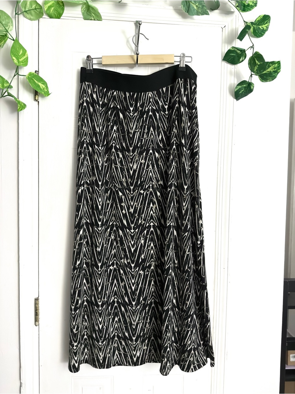 Alfani Black and White Printed Maxi Skirt